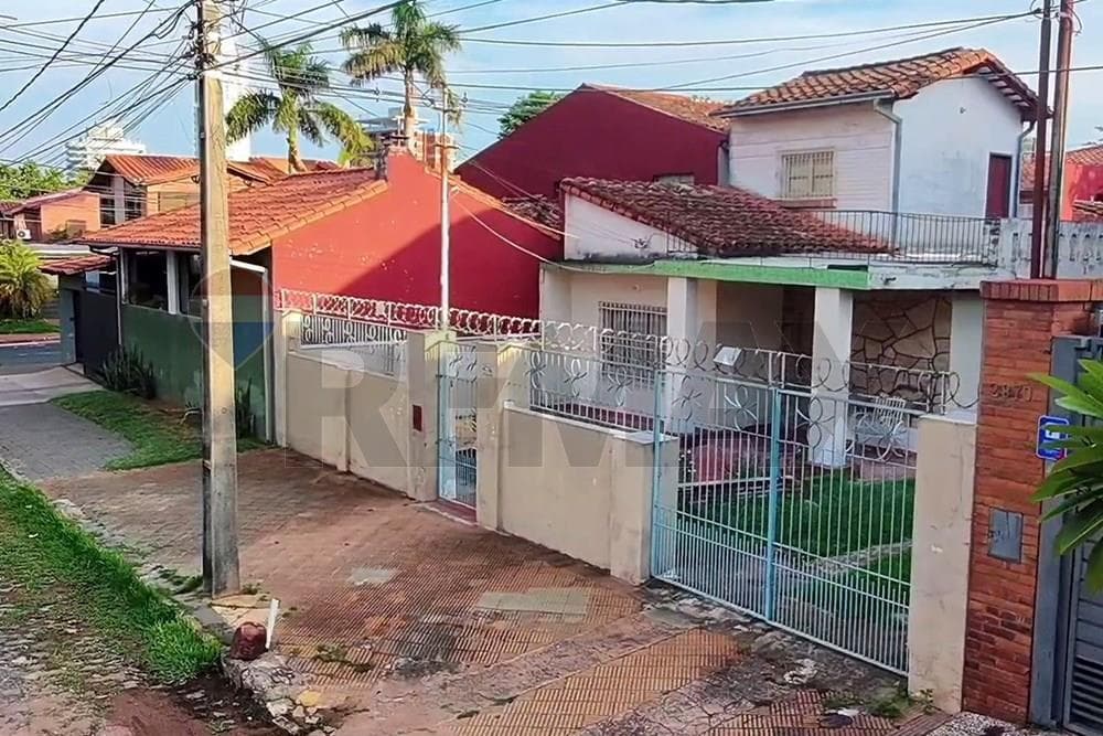 Vendo terreno en barrio ykua sati, asuncion