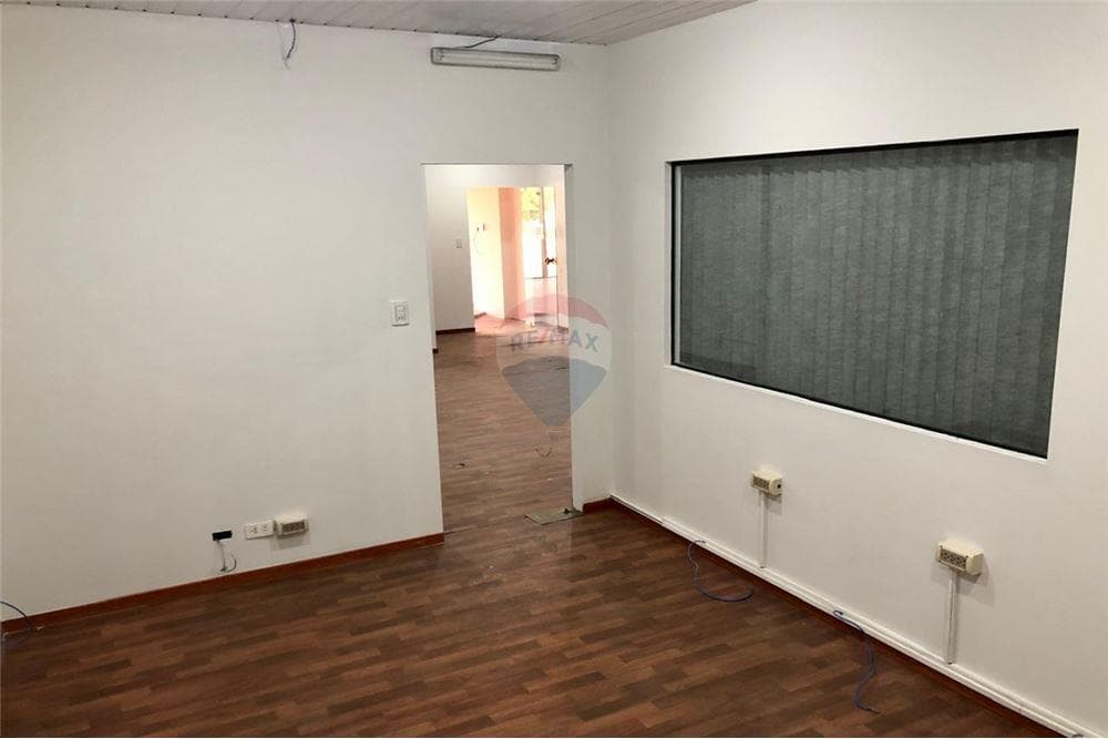 Depósito - Alquiler - San Lorenzo, Central, Paraguay — foto 5