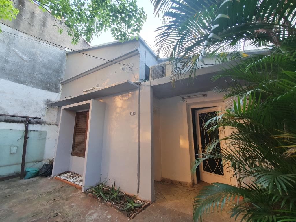 Casa En Venta P/ Refaccionar En Barrio Ciudad Nueva - Copaco