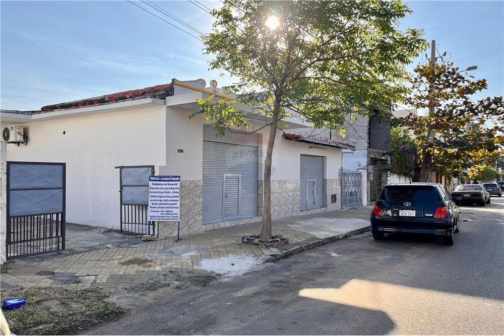 Local comercial zona guggiari