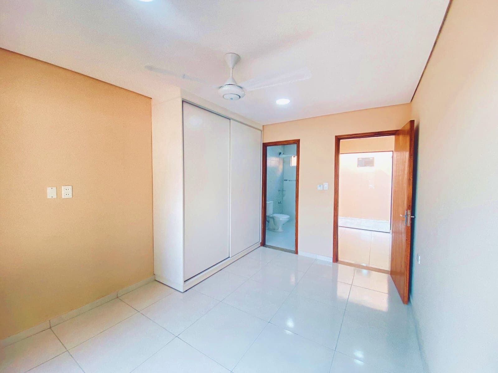 hermoso Chalet ,a estrenar En la ciudad de Ñemby, foto 2