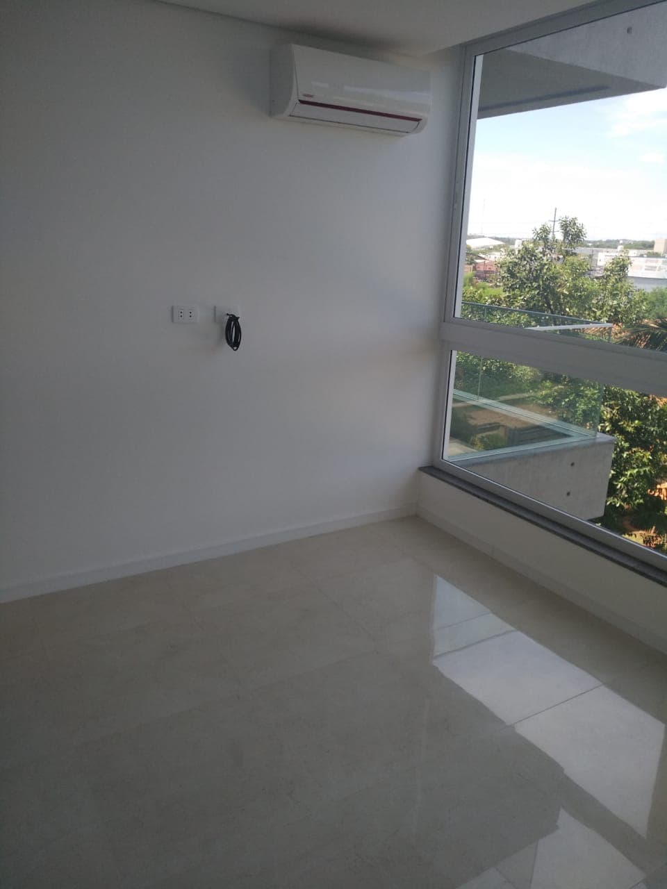 Alquiló dpto a estrenar edificio Altamira, foto 5