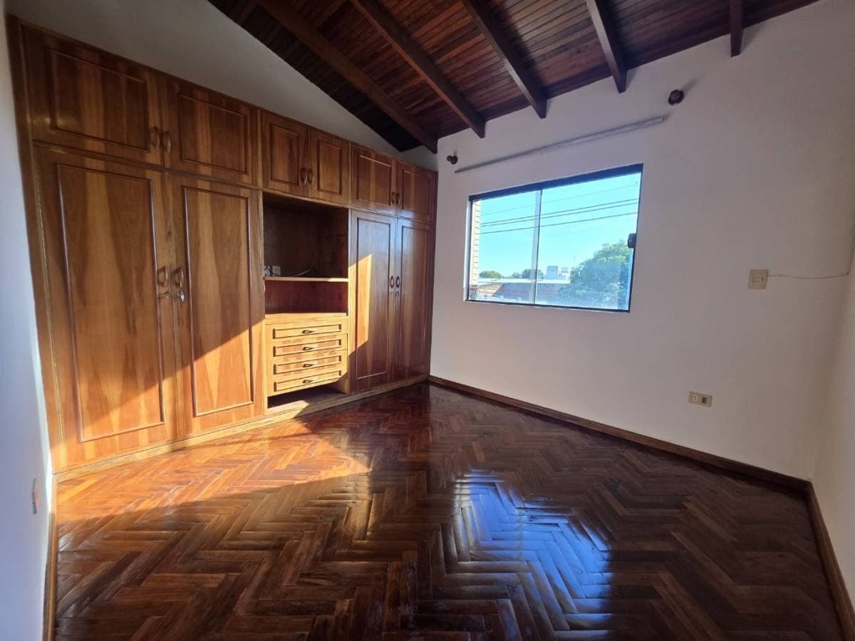 Departamento de 2 Dormitorios en Barrio Los Laureles, foto 4