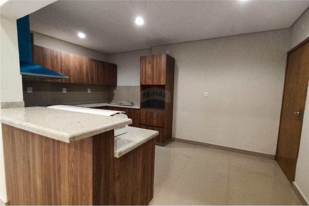 Chalet a estrenar en San Lorenzo — foto 5