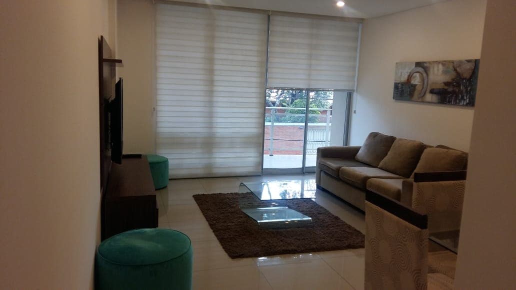 Amplío Dpto. AMOBLADO.. y equipado Villa Morra, foto 1
