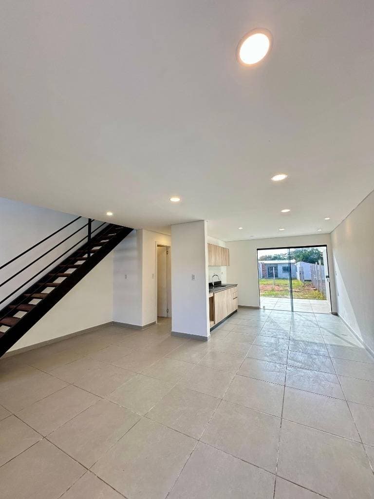 Casa en Venta 2 dormitorios - Luque, Central, foto 3