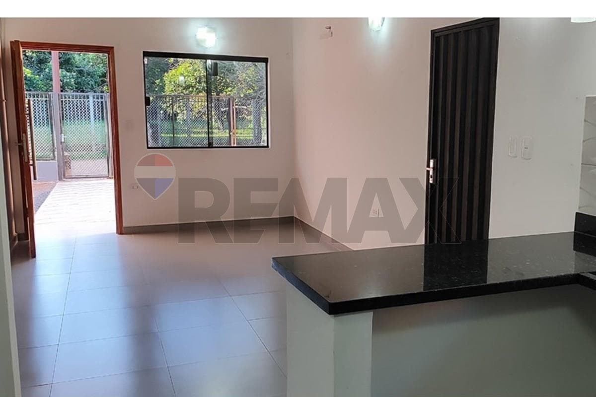 Chalet - Alquiler - Luque, Central, Paraguay — foto 4