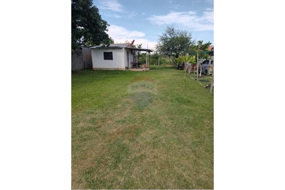 Terreno en zona en crecimiento limpio, foto 2