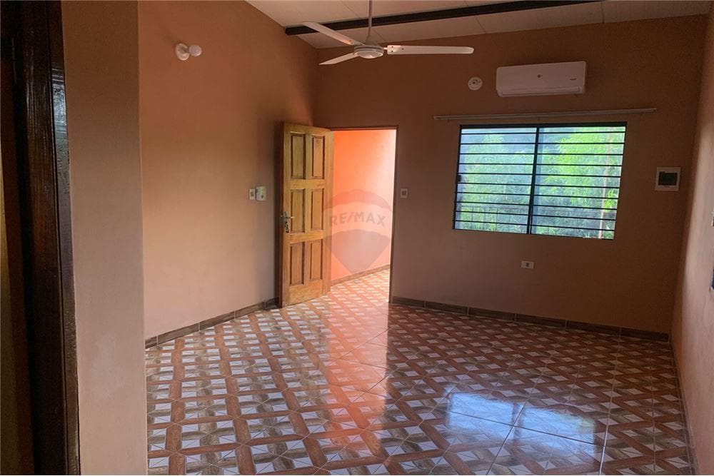 Casa en Ñemby - Barrio Mbocayaty, foto 3