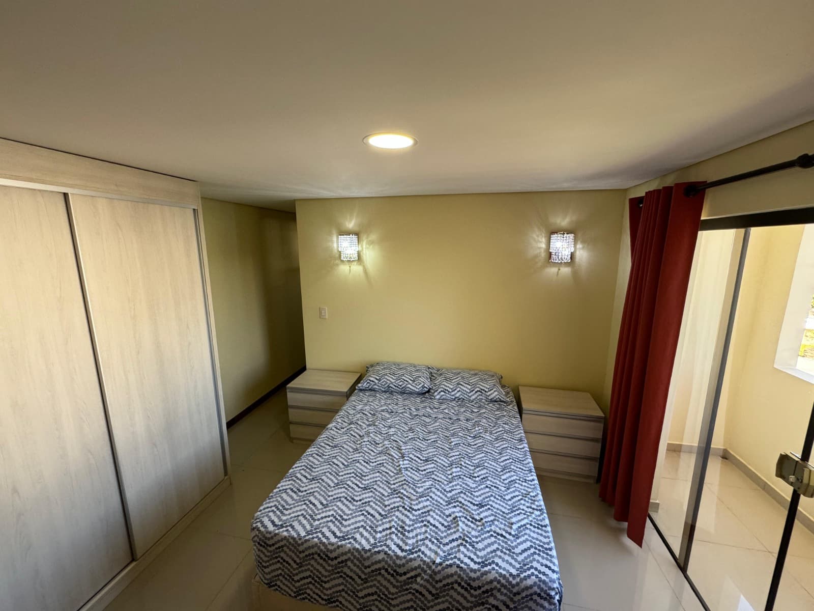 hermoso departamento amoblado, en Ykua Satí a pasos del shopping del Sol, foto 5