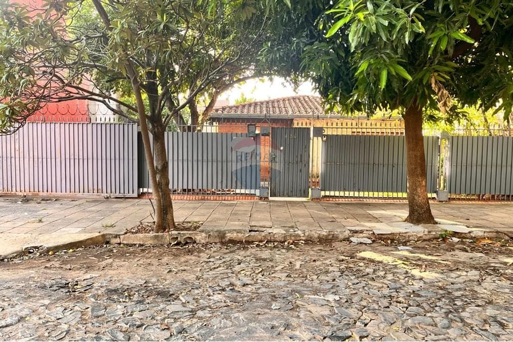 Casa a Demoler/Refaccionar de 360 m² (15x24) en Herrera, Ideal Dúplex/Edificio, foto 4