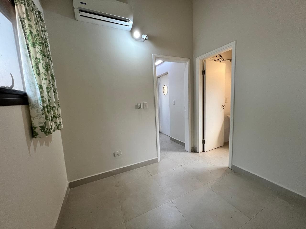 En Alquiler Hermosa Casa con 3 suites(En condominio), foto 5