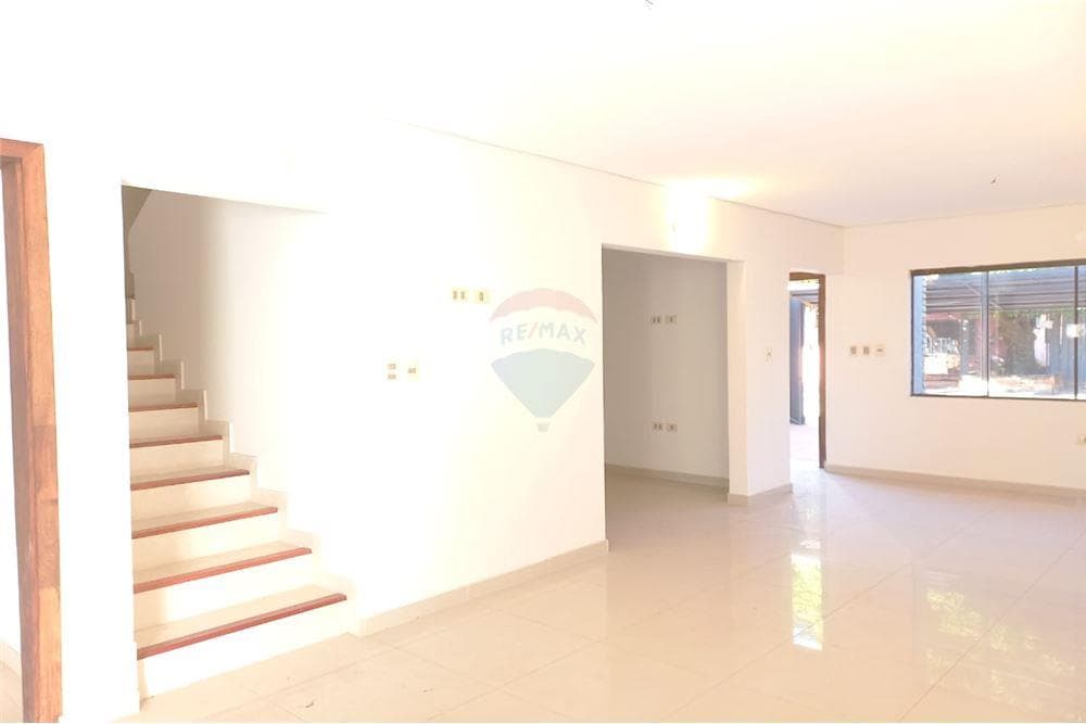 Hermoso duplex a estrenar en laurelty Luque, foto 5