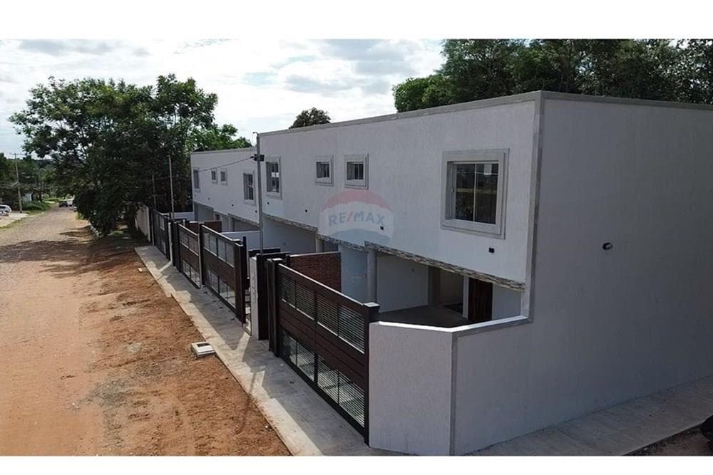 Amplio duplex en alquiler, foto 1