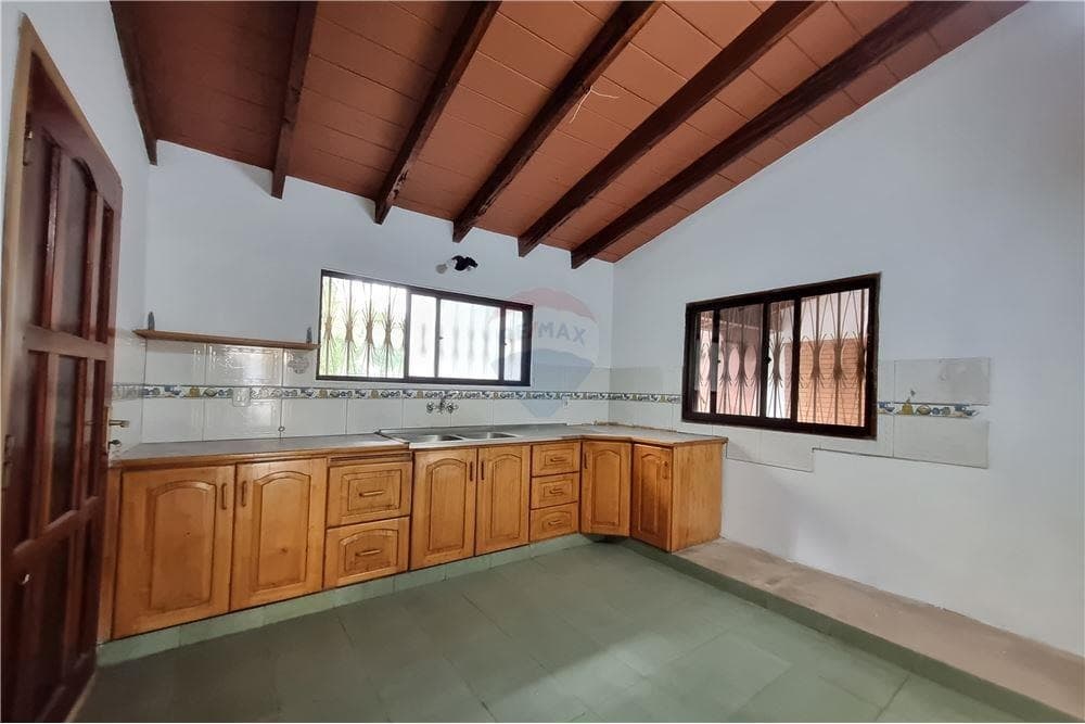 Casa - Alquiler - Paraguay Central San Lorenzo, foto 3