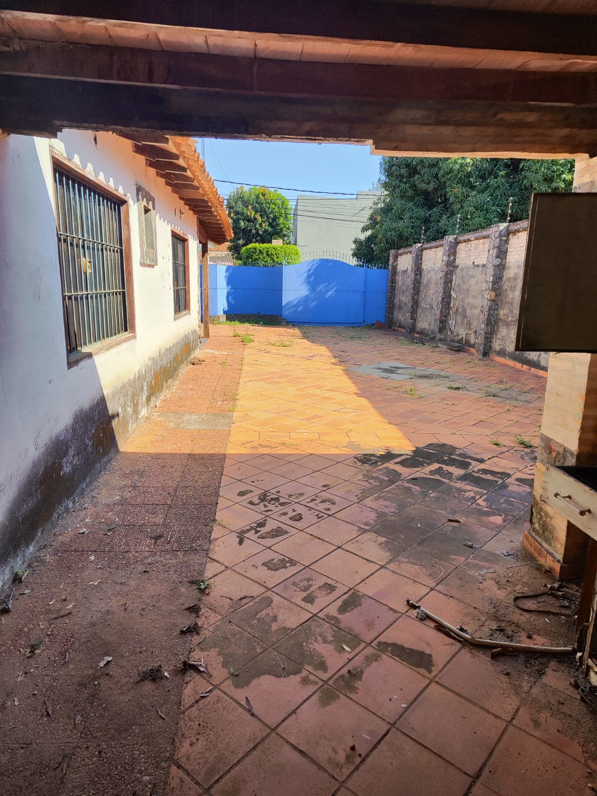 Terreno con construccion a demoler a 2 cuadras de la umax en loma pyta, foto 4