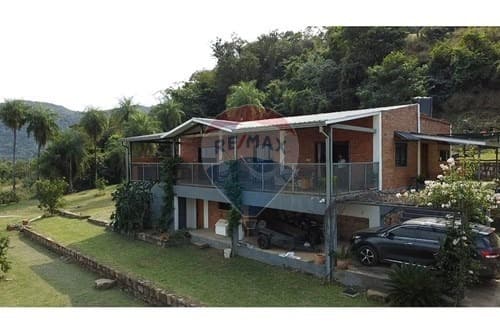 Casa quinta amoblada en paraguari, con piscina y a orillas del cerro!!!!!, foto 1
