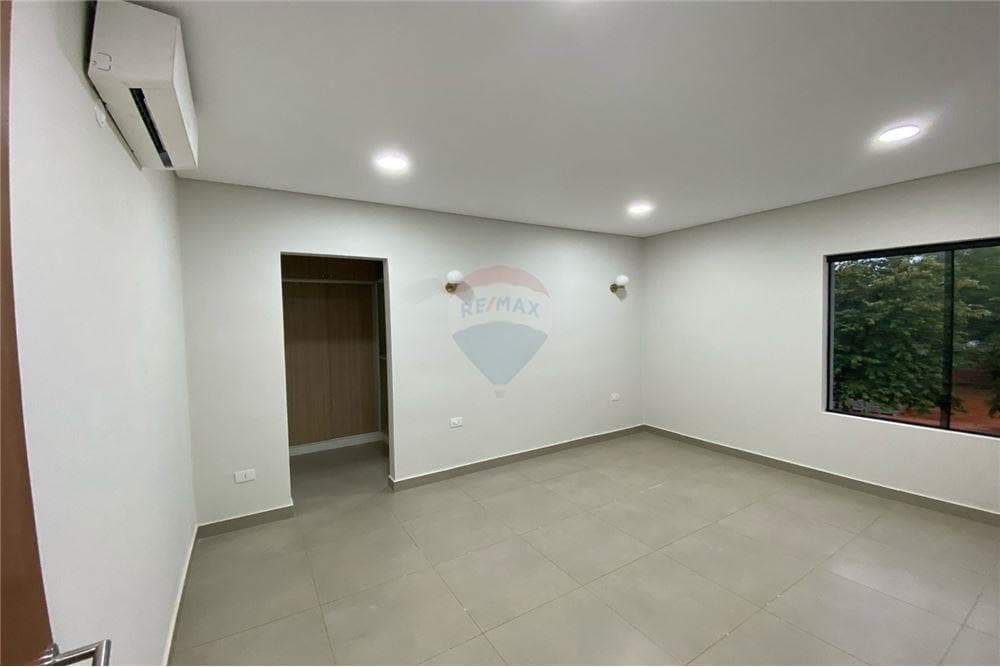 Duplex - Alquiler - Paraguay Central San Lorenzo, foto 4