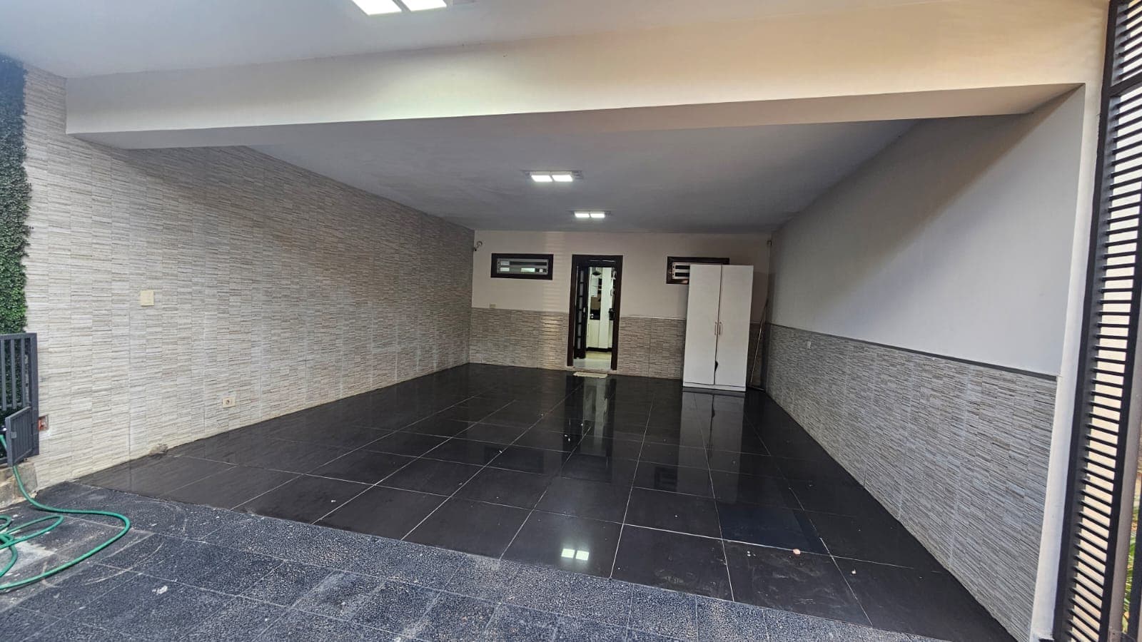 *en venta o alquiler lujosa y amplia residencia en barrio manora — foto 5