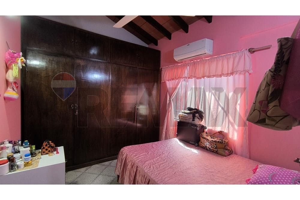 Casa - Venta - San Lorenzo, Central, Paraguay — foto 4