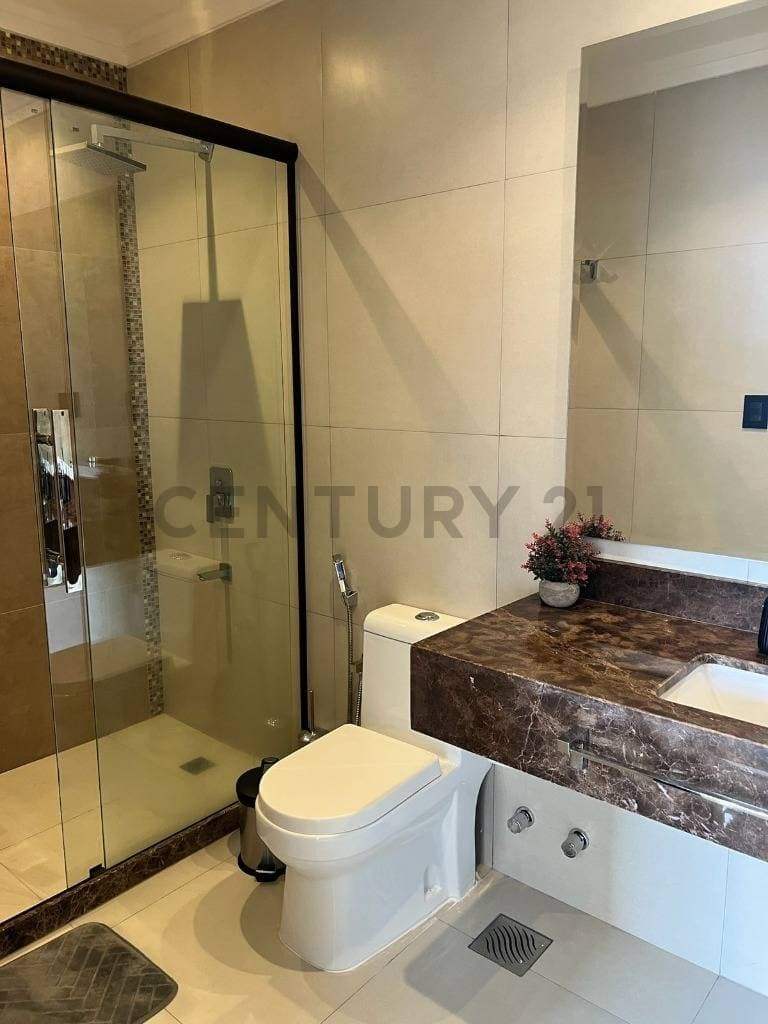 En alquiler departamento amoblado dos dormitorios — foto 4