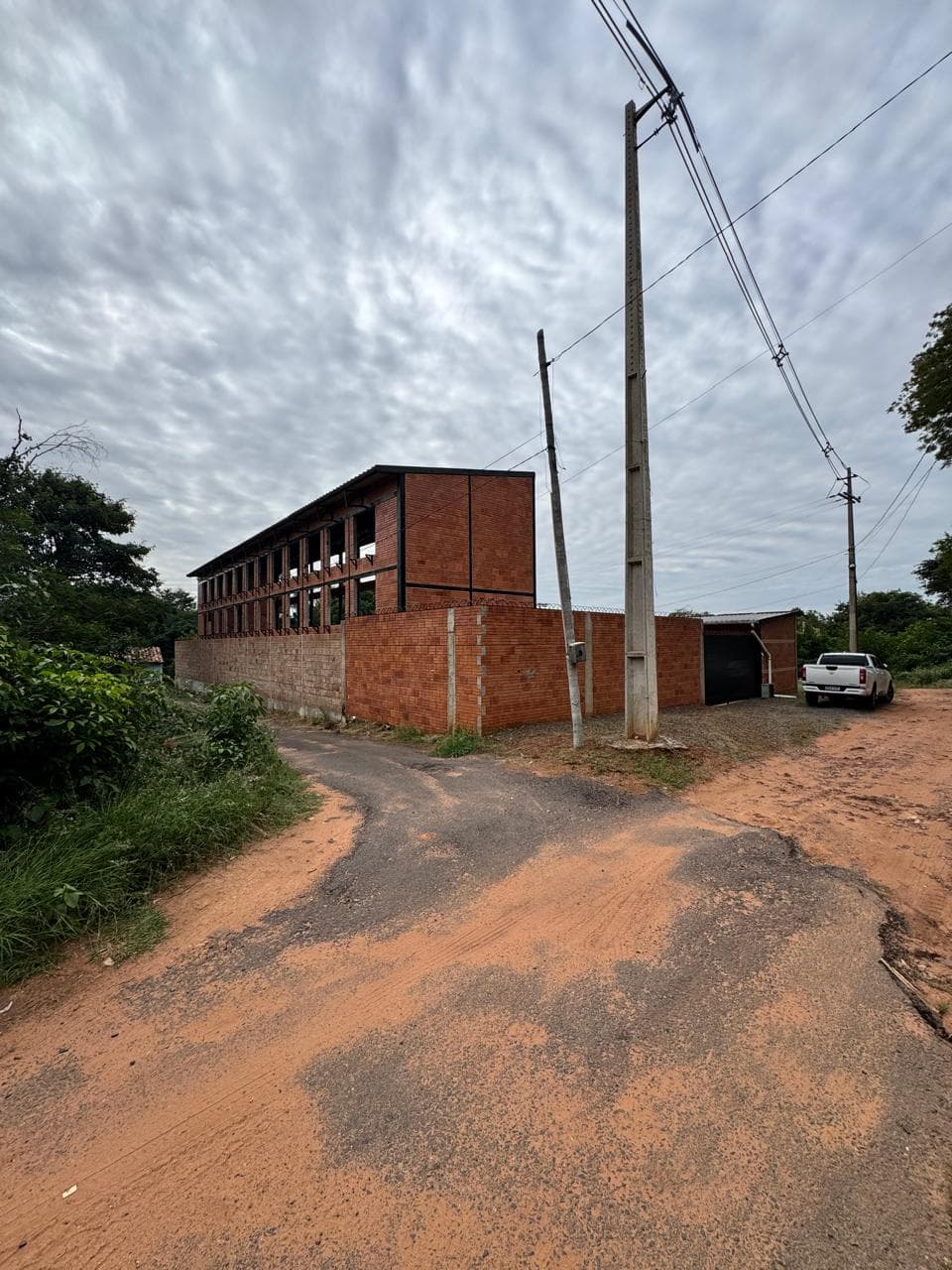 Complejo Operativo en Alquiler en Itauguá | 4 Oficinas, Tinglado y Patio, foto 3