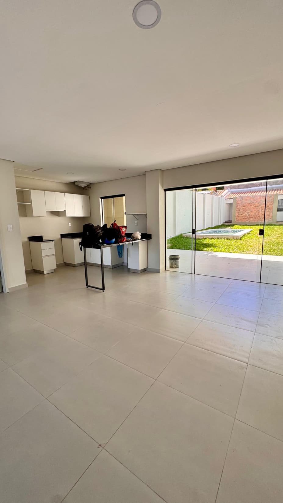 Lujoso duplex a estrenar en lambare zona bruno guggiari — foto 3