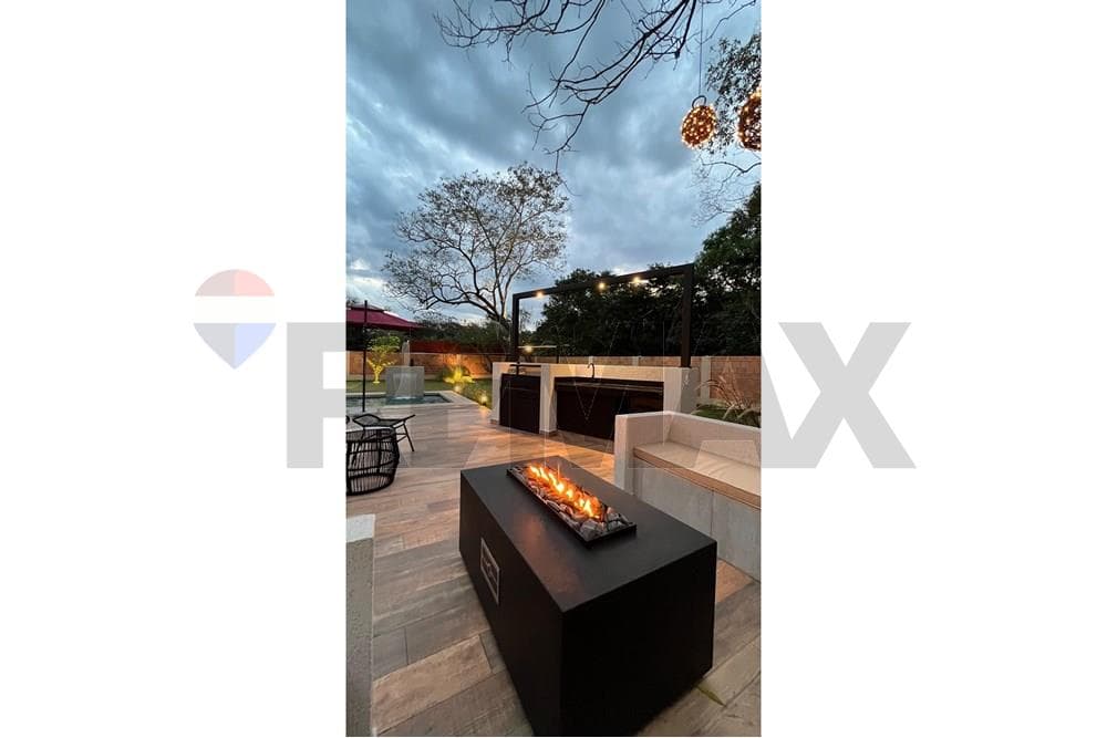 Exclusiva y Amplia Vivienda en San Bernardino, Zona Country Club, foto 2