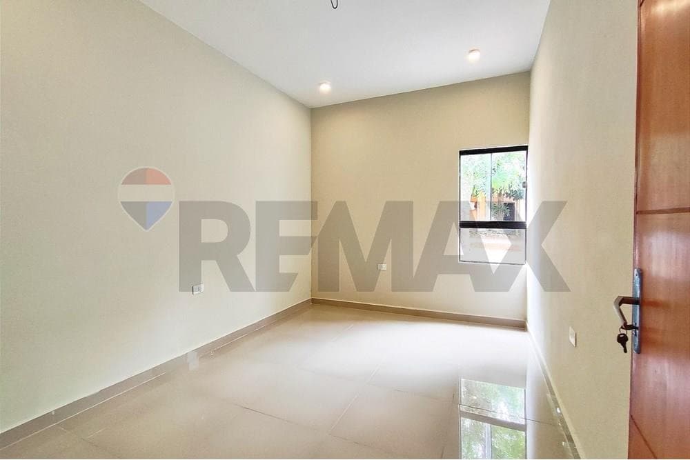 Dúplex a re-estrenar en Maramburé Luque, foto 5