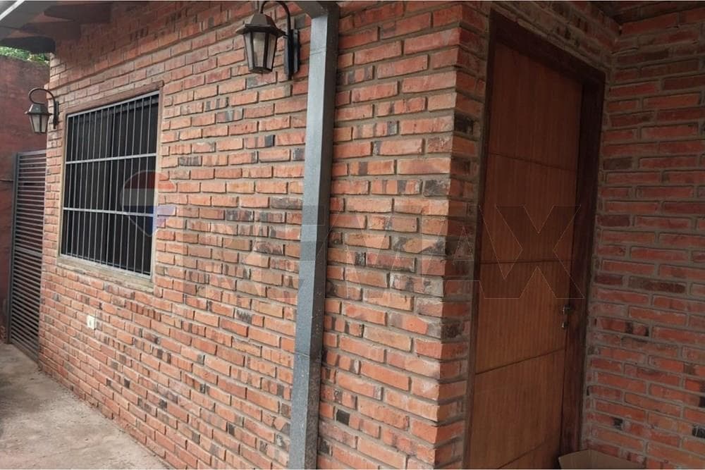 Casa en barrio mbokajaty de Villa Elisa — foto 2