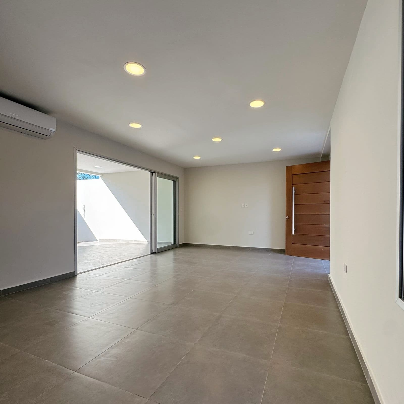 En venta amplio dúplex a estrenar en Fernando de la Mora zona norte, foto 2