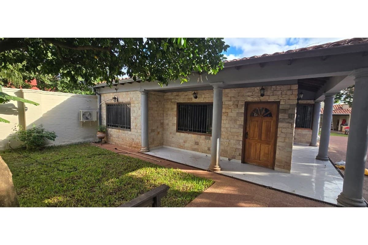 Casa Lambare zona Lambare — foto 2
