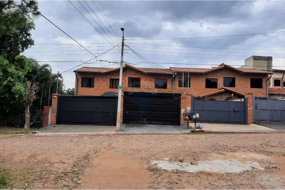 Hermoso y moderno duplex en zona residencial