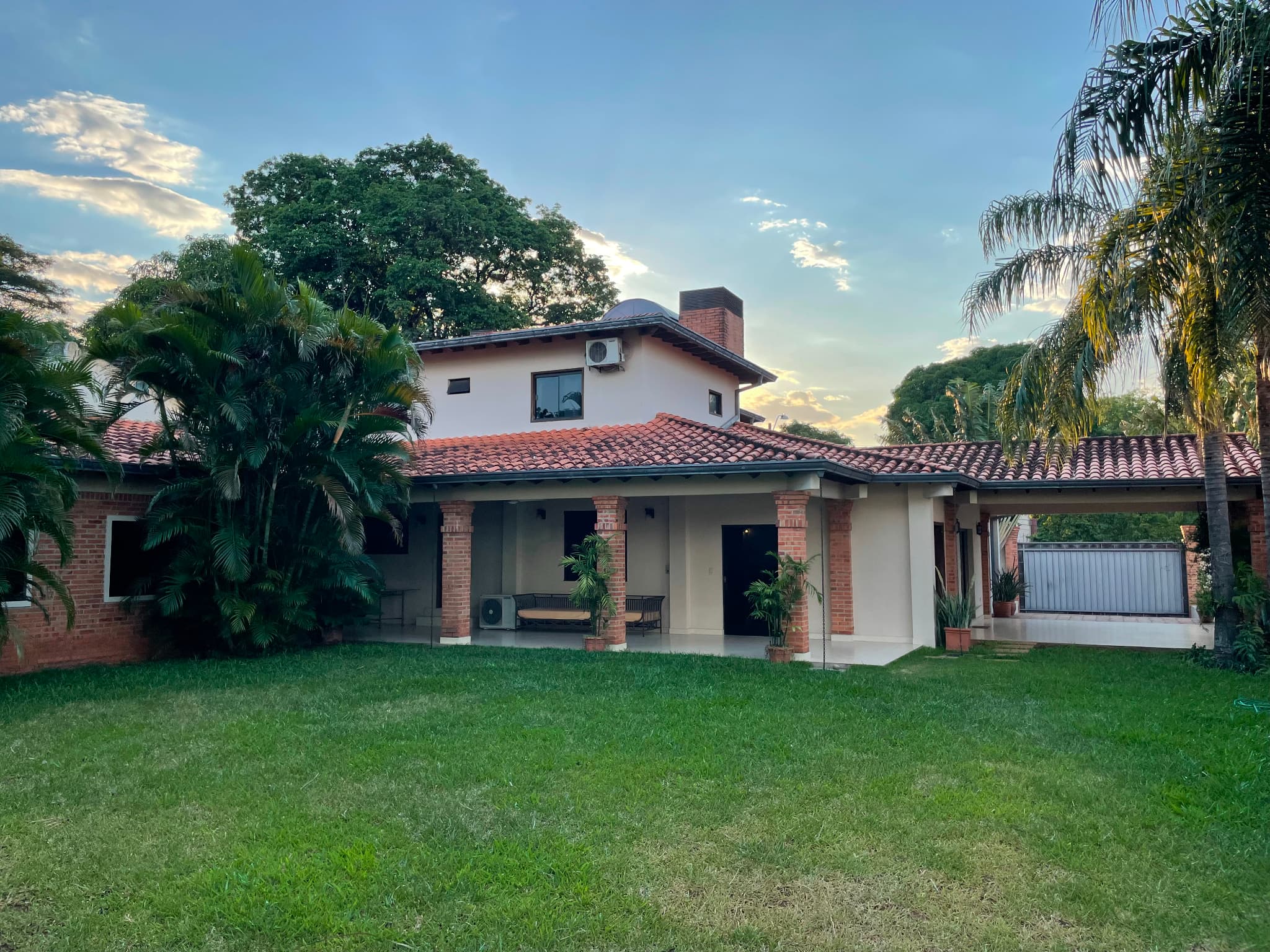 Casa En Lambaré - Barrio Kennedy — foto 3