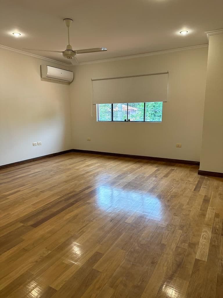 A buen precio. Casa de 4 dorm en Las Lomas — foto 4