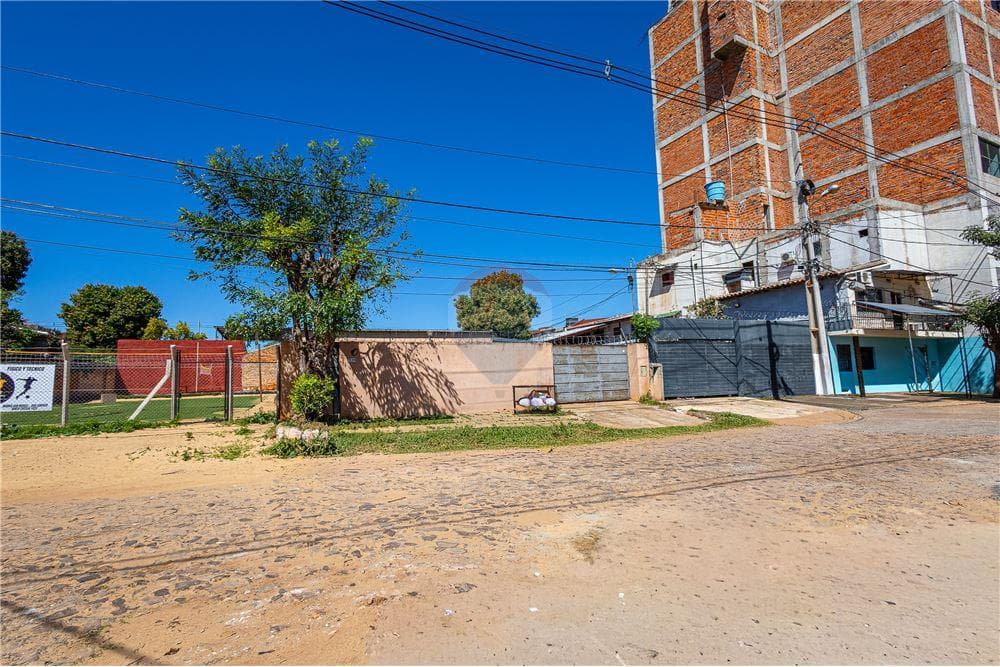 Terreno con construccion en San Lorenzo san miguel, foto 2