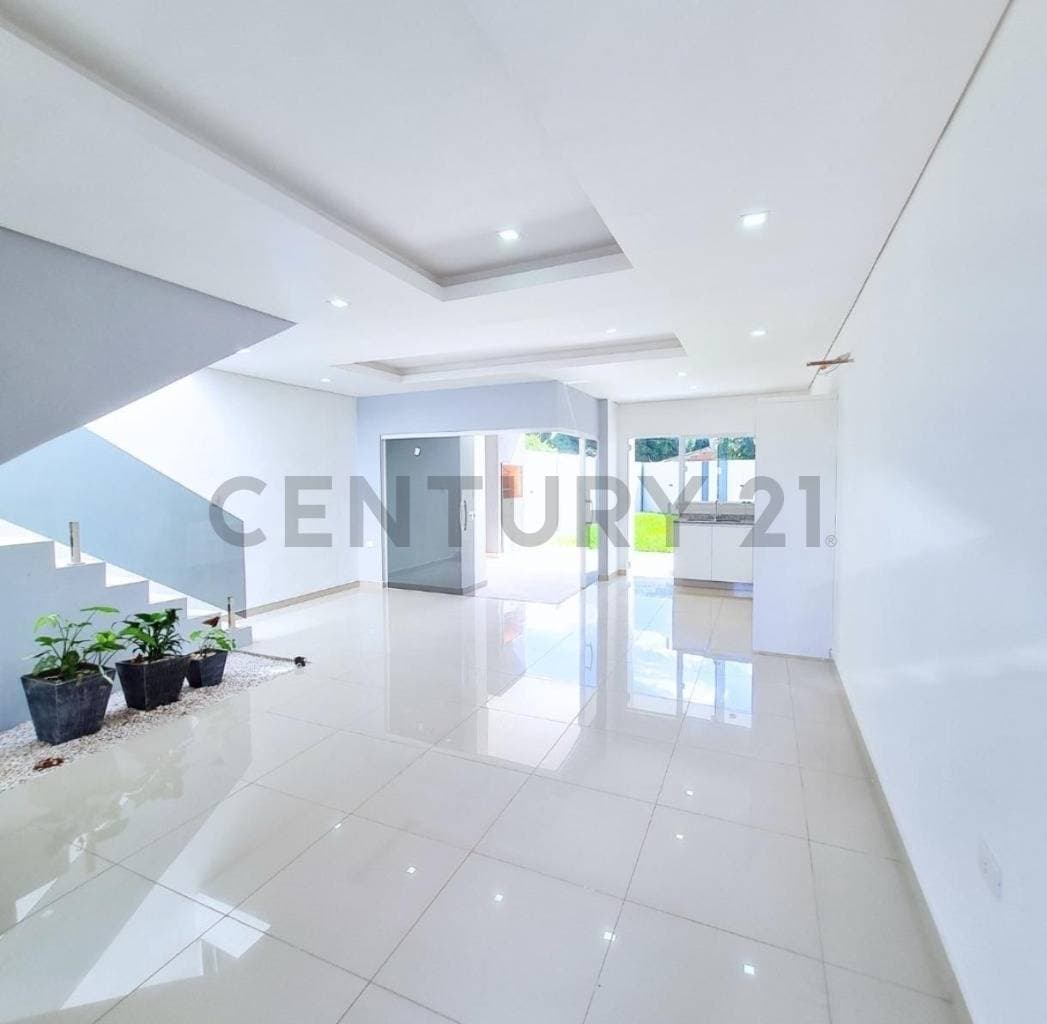 de Casa en Luque, Central, foto 5