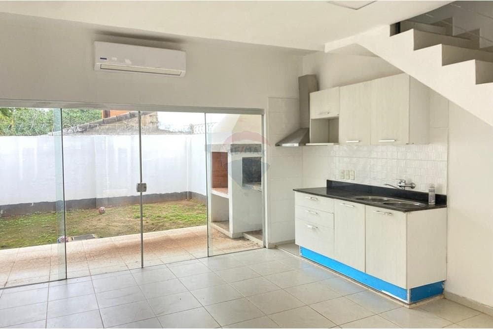 Tríplex a estrenar en Laurelty, zona Laguna Grande y minutos de Mcal,López, foto 3