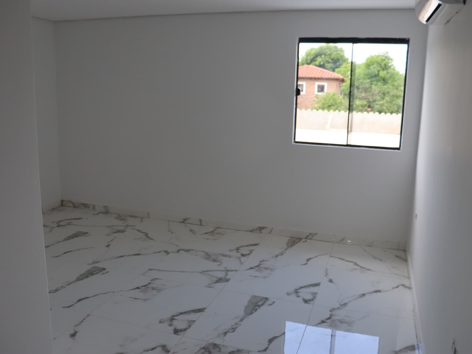 Casa de 5 habitaciones con Piscina en Luque zona Plaza Madero, foto 3