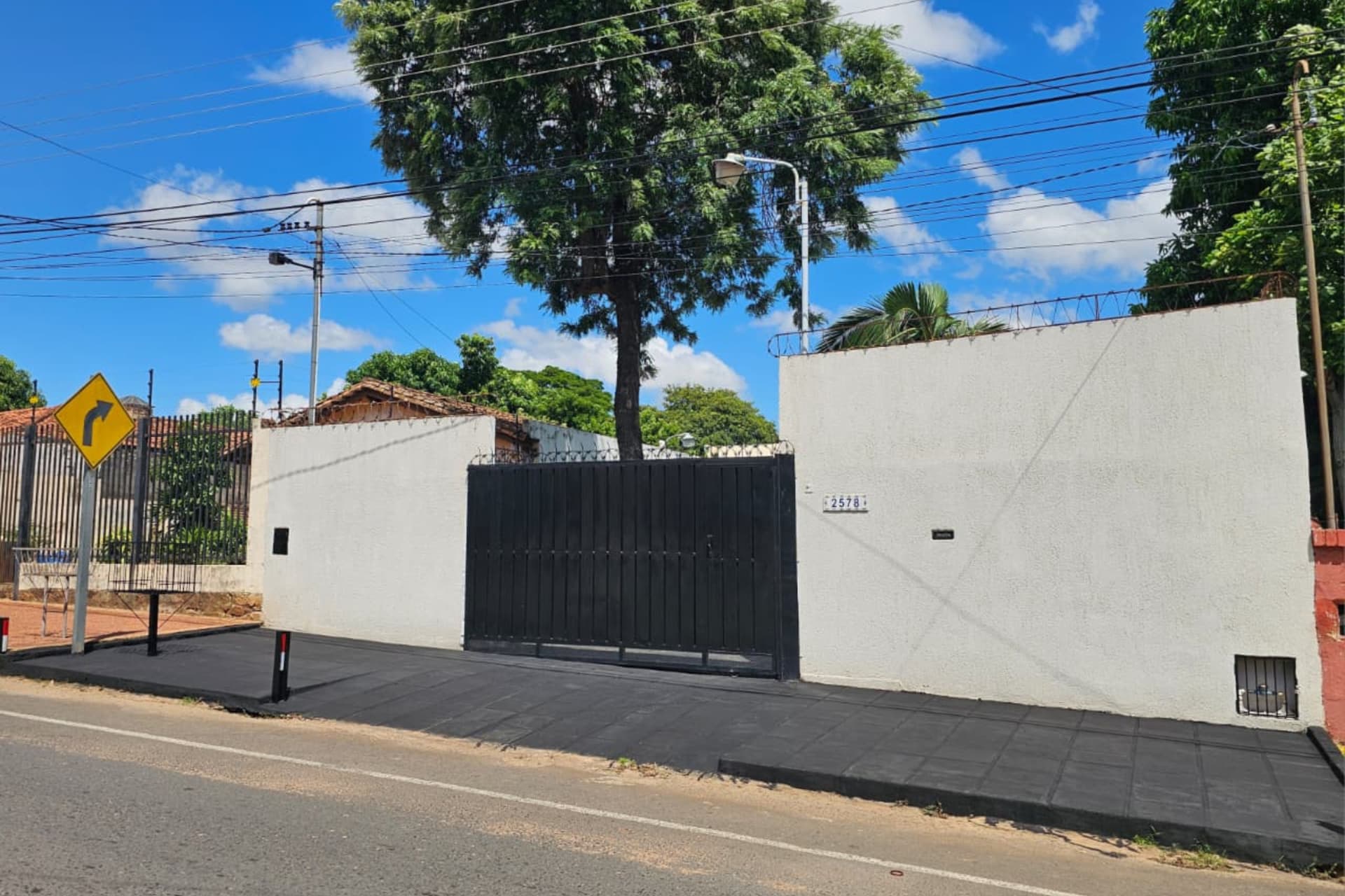 Casa En Venta | Fernando de la Mora – Zona Sur, foto 2