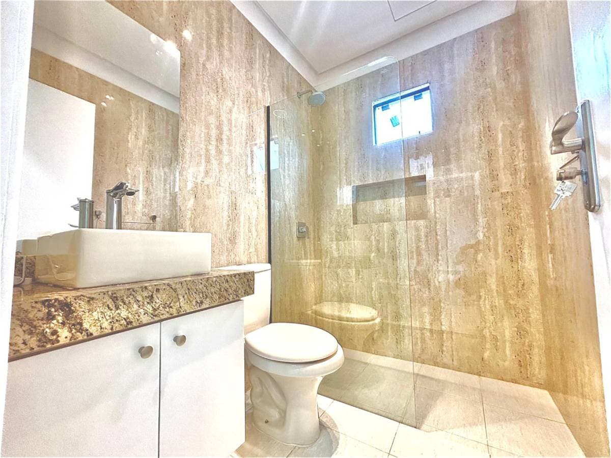 Hermosa casa en puerta del lago San Bernardino, foto 5