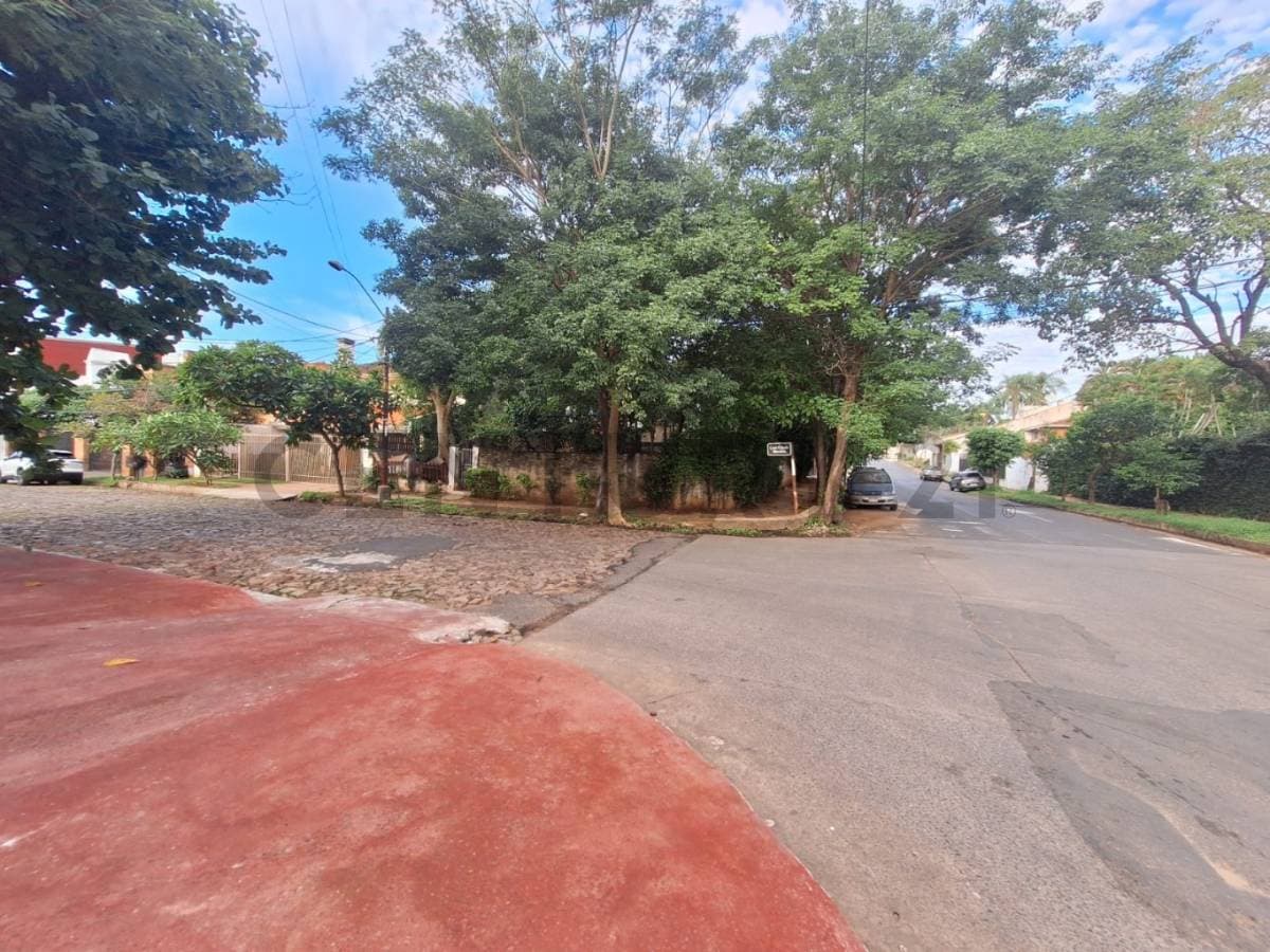de Terreno en Los Laureles, Asunción — foto 3