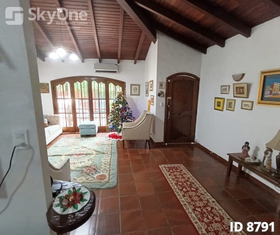 Hermosa casa en venta barrio Las Mercedes, foto 5
