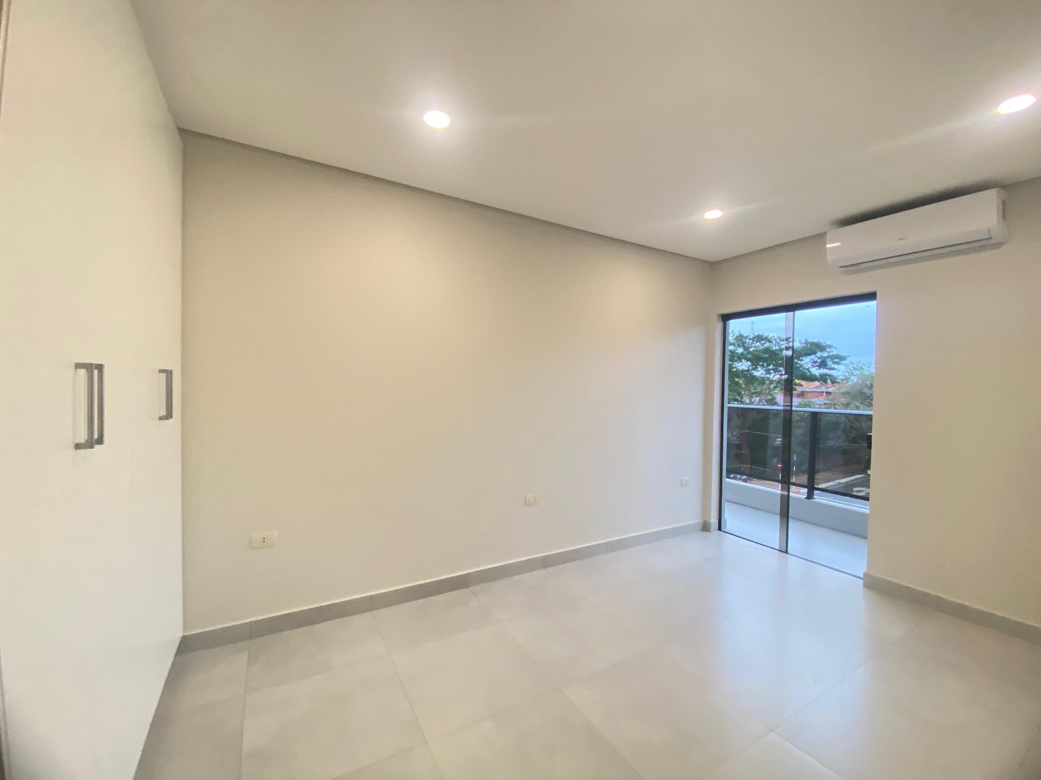 A Estrenar! Amplio y Comodo Departamento Barrio Sajonia — foto 5
