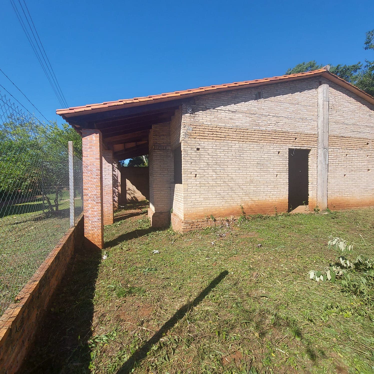 Terreno Con Casa A Terminar En Itá - Zona Aveiro A 3 Cuadras De Ex Ruta 1 — foto 3