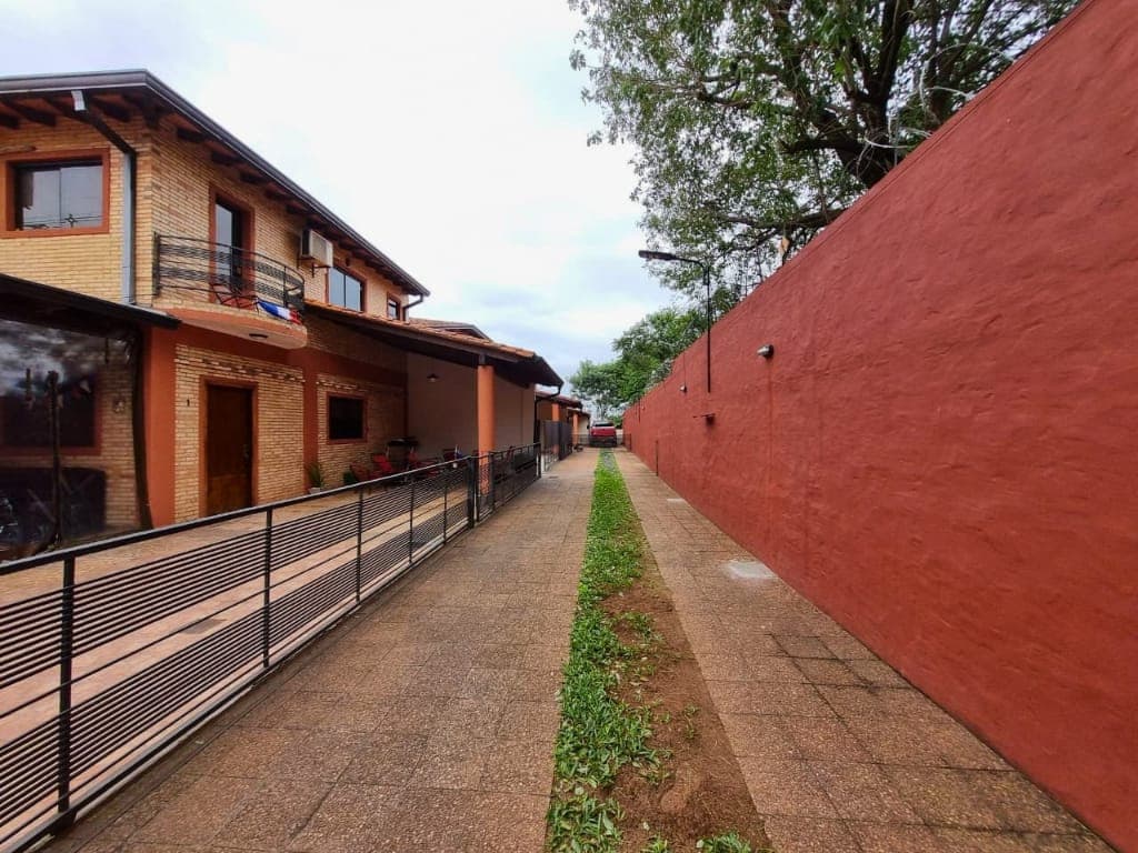 Se alquila dúplex en Lambaré — foto 4