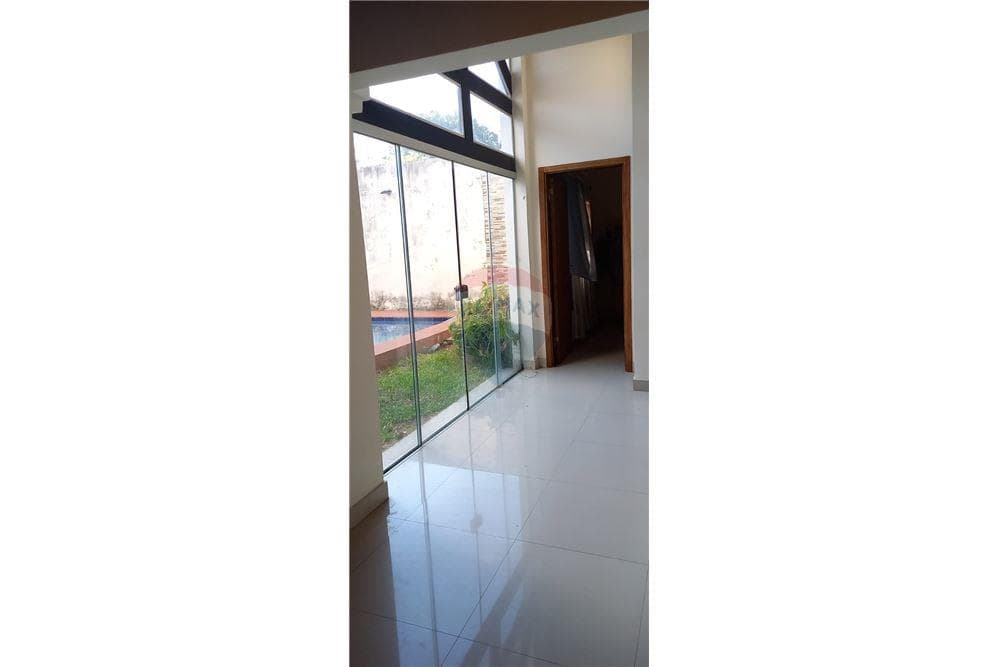 Casa - Venta - San Lorenzo, Paraguay — foto 3