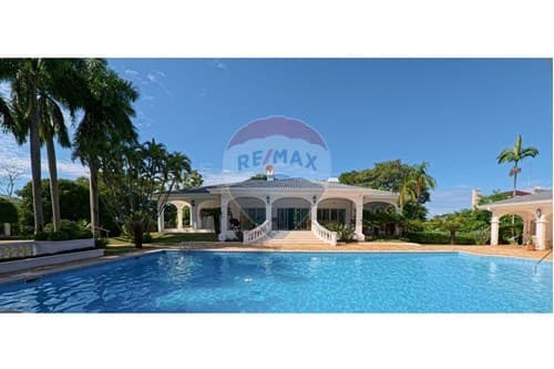 Lujusa Casa en Paraná Country club con lote de 4.000 M2, foto 2