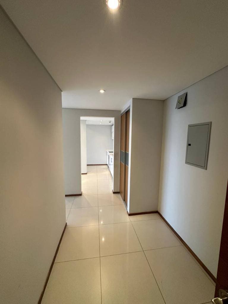 Amplio departamento 2 dormitorios z/ paseo la galería, foto 3