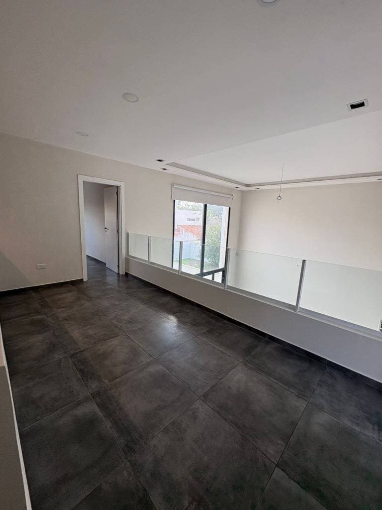 En Alquiler Casa Dúplex de lujo en Jardín de Oro- Luque, foto 5